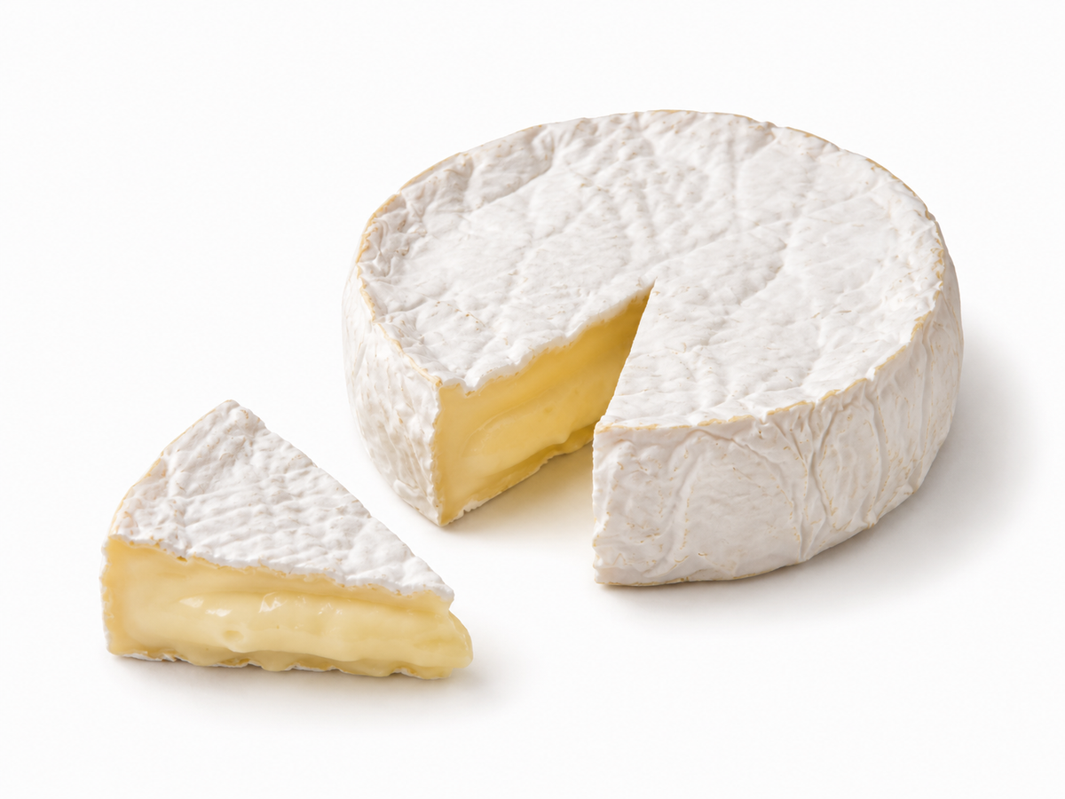 Kleiner Stinker cremiger Weißschimmelkäse aus Heumilch